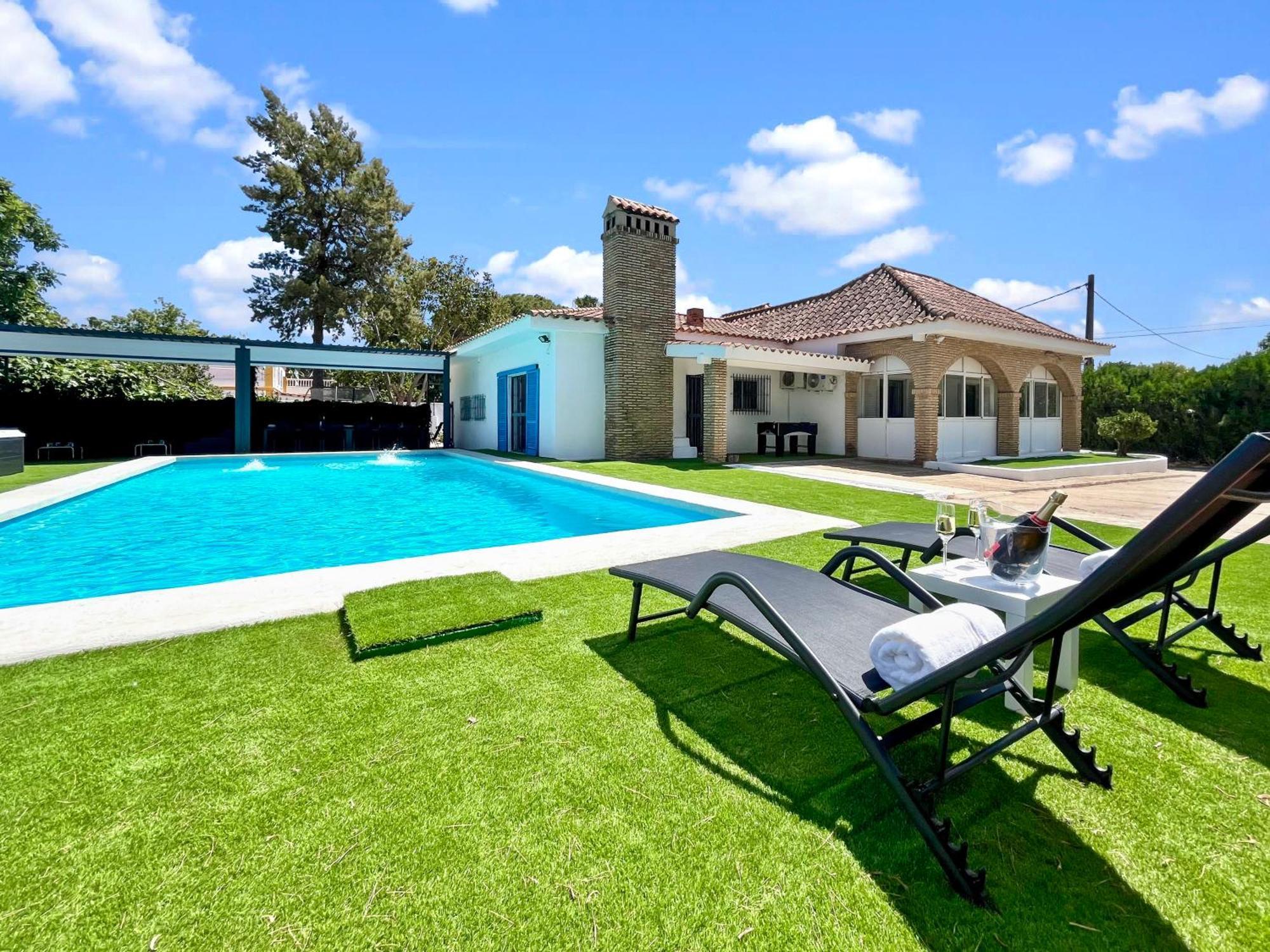 Villa San Patricio I Piscina Privada I Jacuzzi Spa I Bbq I Ps5 I Aire Acon I 3000M2 I 5Min-Centro Jerez de la Frontera Extérieur photo